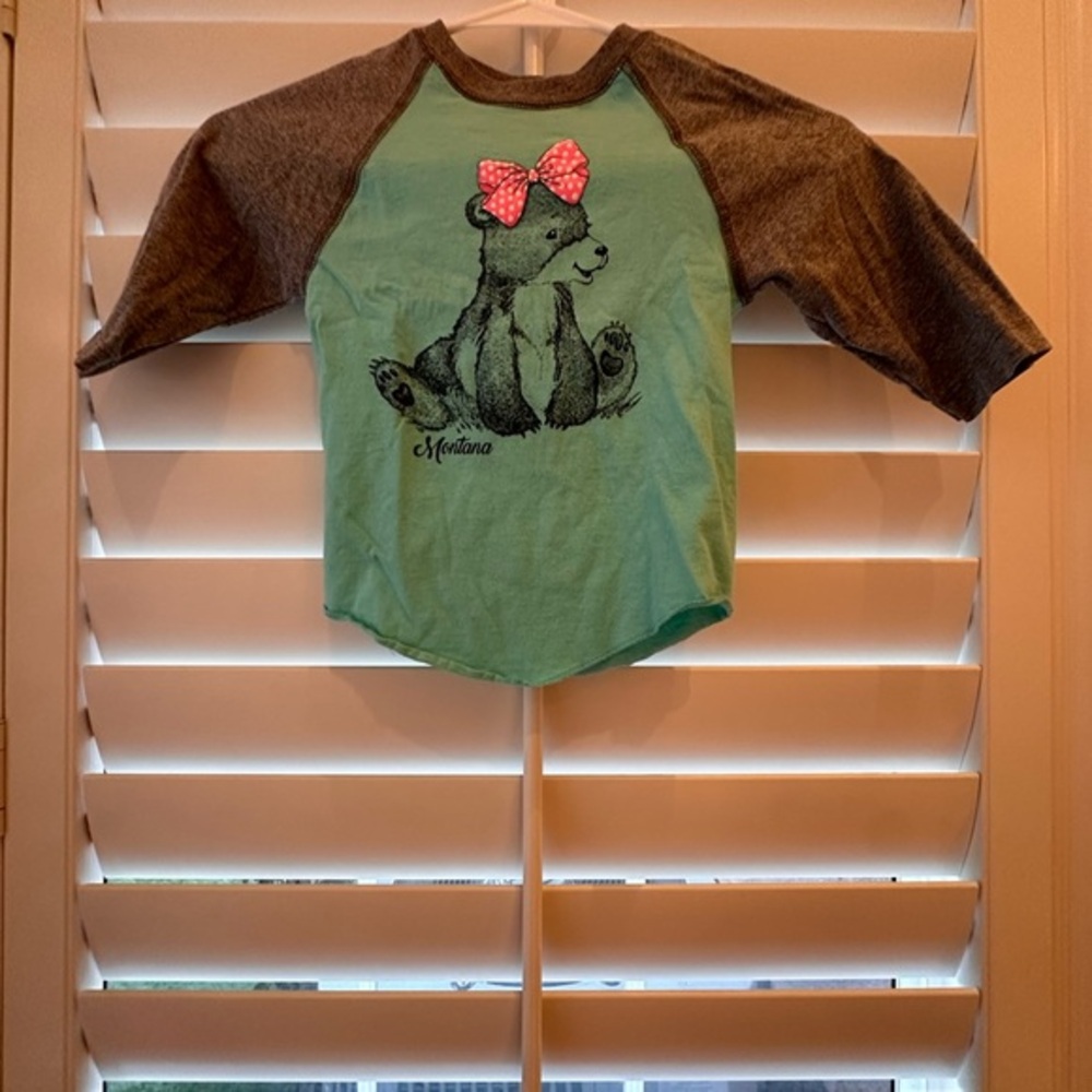 Mint Ellie Black Bear Long Sleeve Youth Tee Size 2/4 by Prairie Mountain in EUC